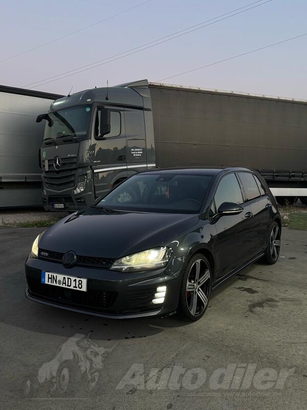 Volkswagen - Golf 7 - 2.0 TDI