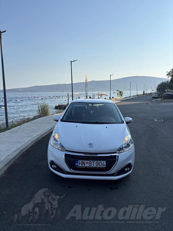 Peugeot - 208 - 1.5 hdi