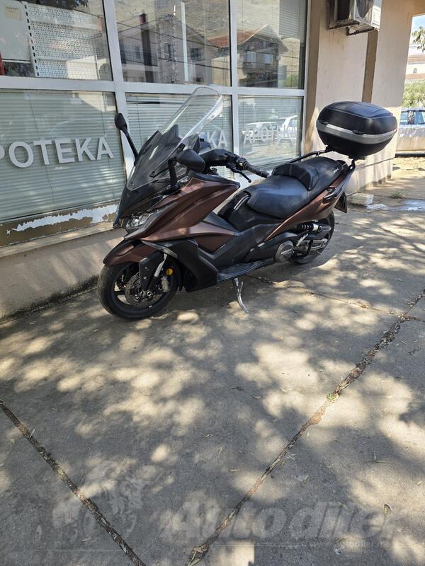 Kymco - ak 550