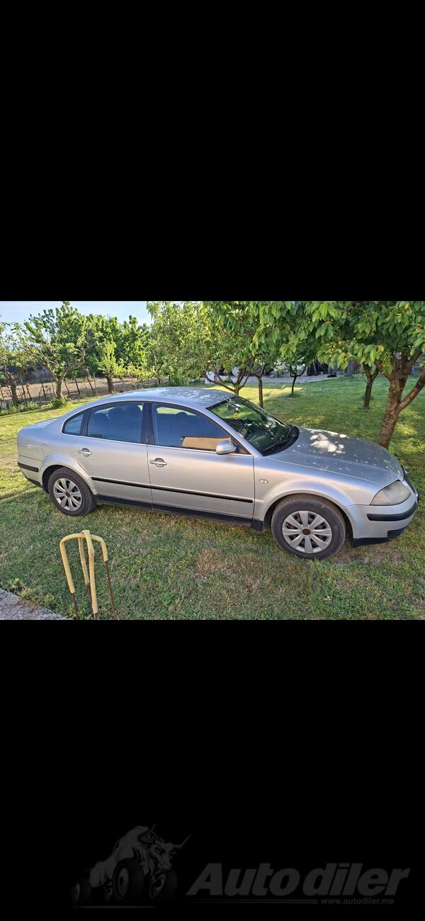 Volkswagen - Passat