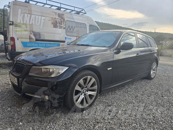 BMW - 320 - d