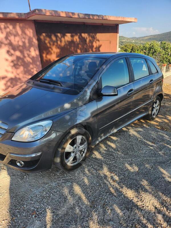 Mercedes Benz - B 200 - 200cdi