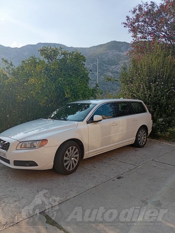 Volvo - V70 - D3