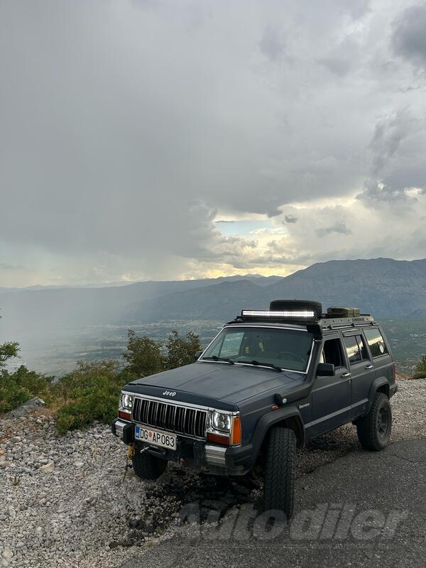 Jeep - Cherokee - 4.0 litre