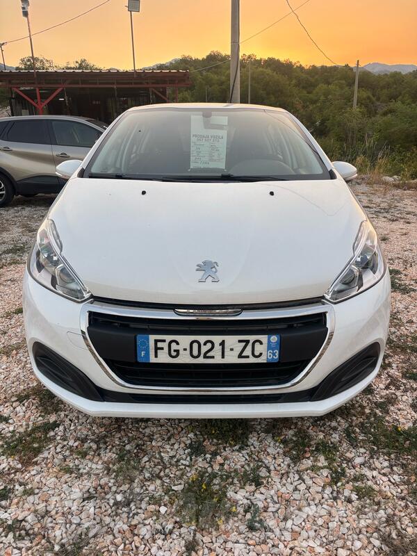 Peugeot - 208 - 1.5 hdi