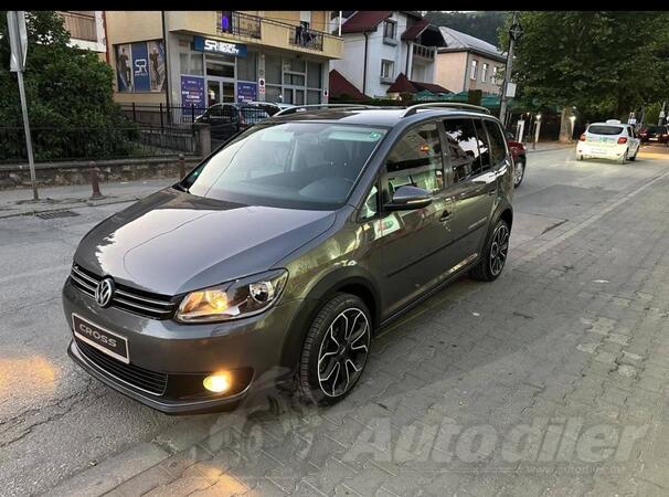 Volkswagen - Cross Touran - 2.0 TDI