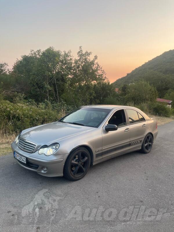 Mercedes Benz - C 200 - 2.1
