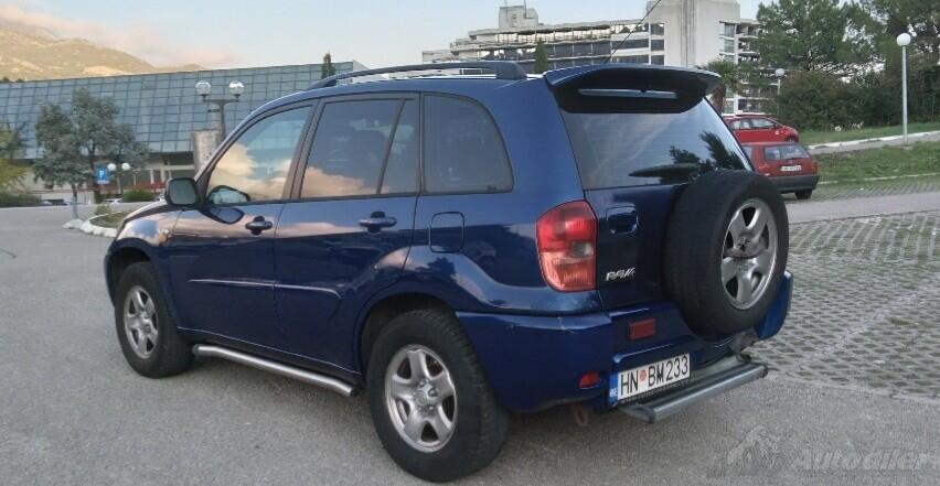 Toyota - RAV 4 - 2.0
