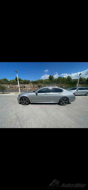 BMW - 750 - xdrive