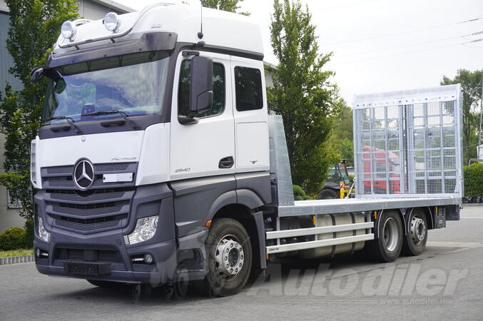 Mercedes Benz -  Actros 2540 6x2 / 90.000 km! / NOVA pocinkovana šlep služba 9 m / za 5 vozila / ...