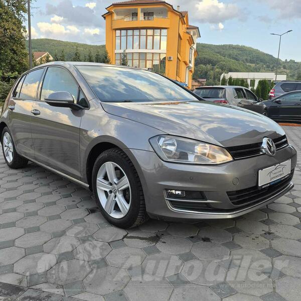 Volkswagen - Golf 7 - highline