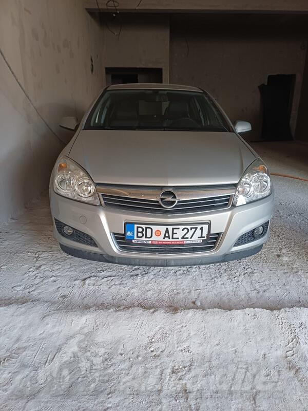 Opel - Astra - 1.800