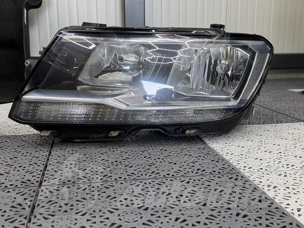 Oba fara za Volkswagen - Tiguan    - 2019