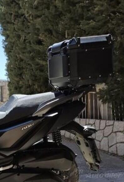 Roof racks, cargo boxes, tents, and roof platforms