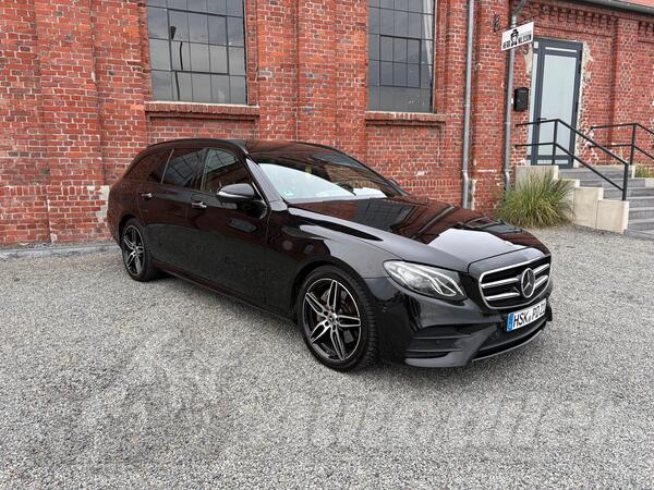 Mercedes Benz - E 220 - 2.0 TDI