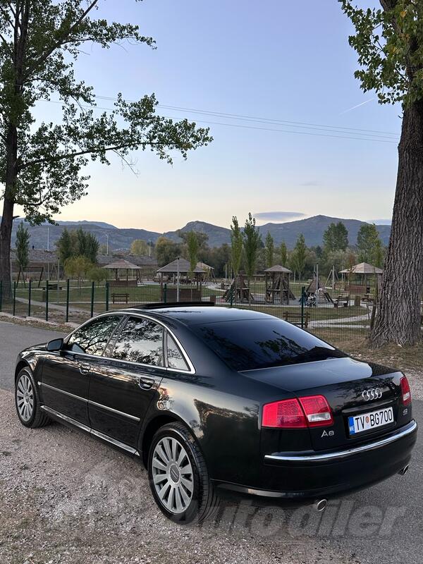 Audi - A8 - 4.2i V8 Quattro