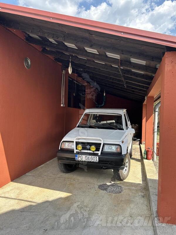 Suzuki - Vitara - 1,6 benzin