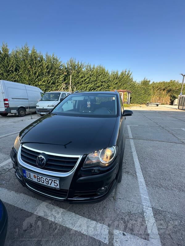 Volkswagen - Touran - 2.0