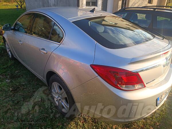 Opel - Insignia - 2.0 CDTI