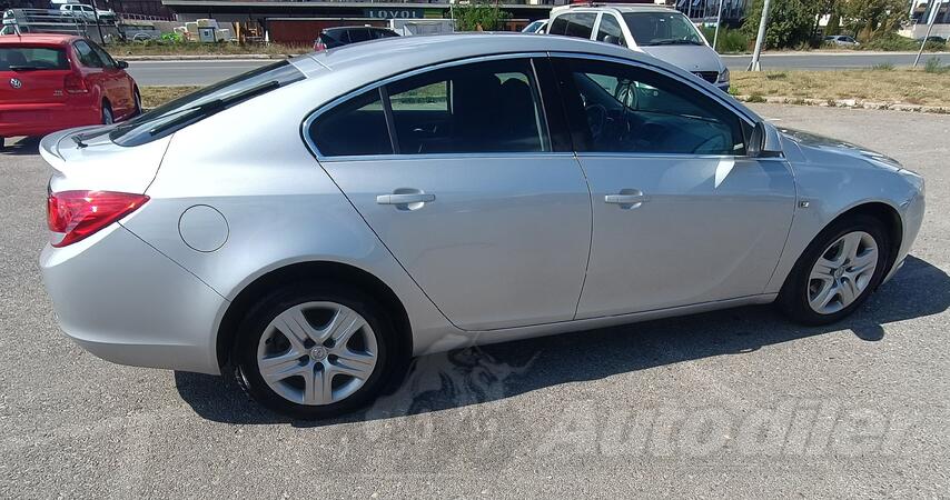 Opel - Insignia - 2.0 CDTI