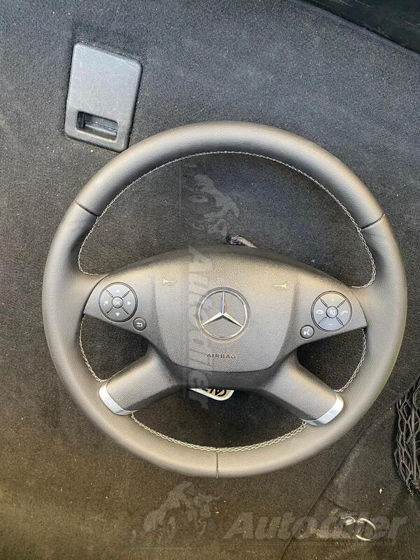 Volan za E 200 god. 2011