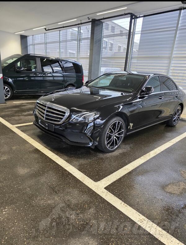 Mercedes Benz - E 220 - e220d