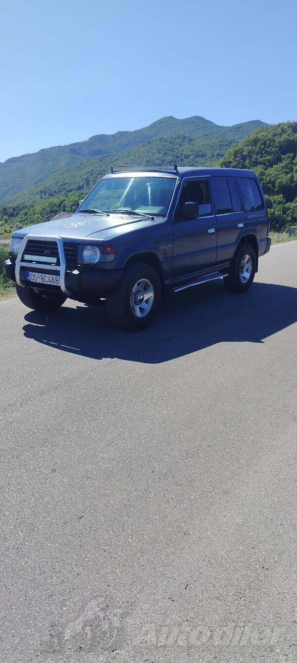 Mitsubishi - Pajero - 2.5