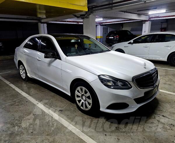 Mercedes Benz - E 220 - 220