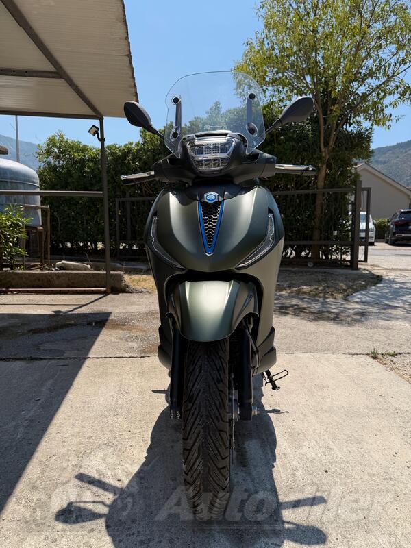 Piaggio - Beverly 400 S HPE