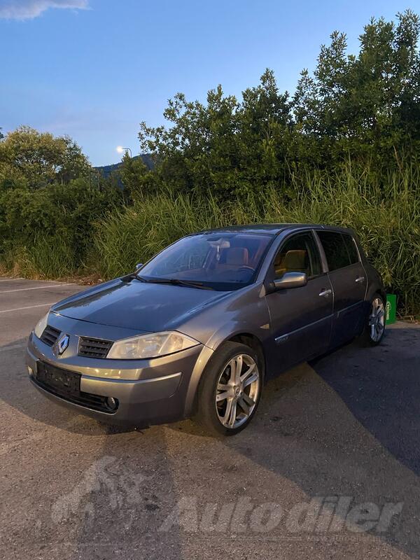 Renault - Megane - 2.0