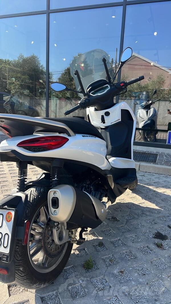 Piaggio - beverley