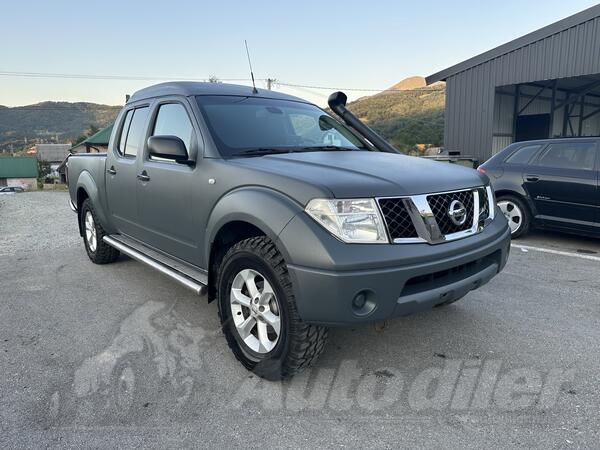 Nissan - Navara - 2.5