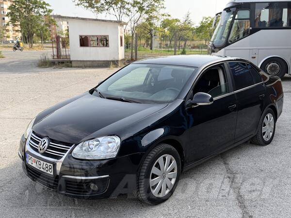Volkswagen - Jetta - 1.9 tdi