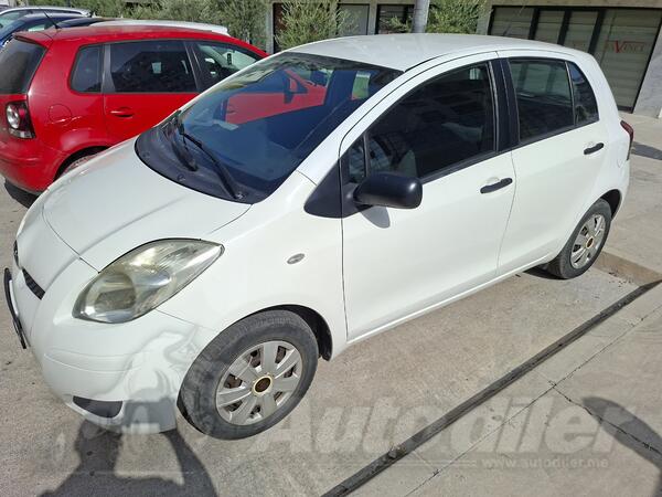 Toyota - Yaris - 1.0