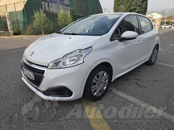 Peugeot - 208 - 1.6 HDI
