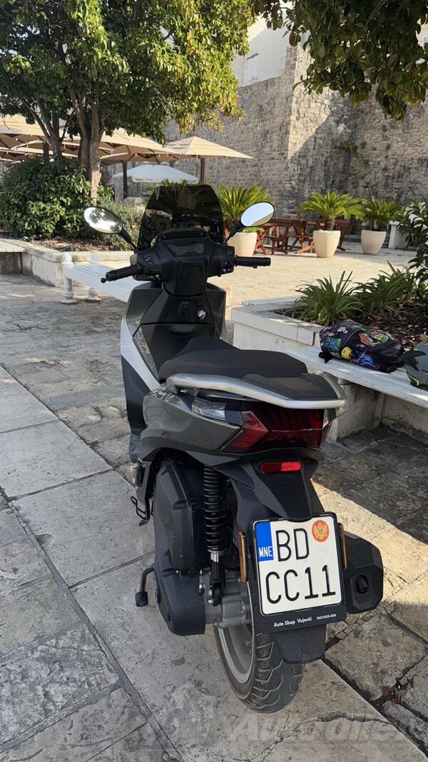 Morbidelli - SC125LX