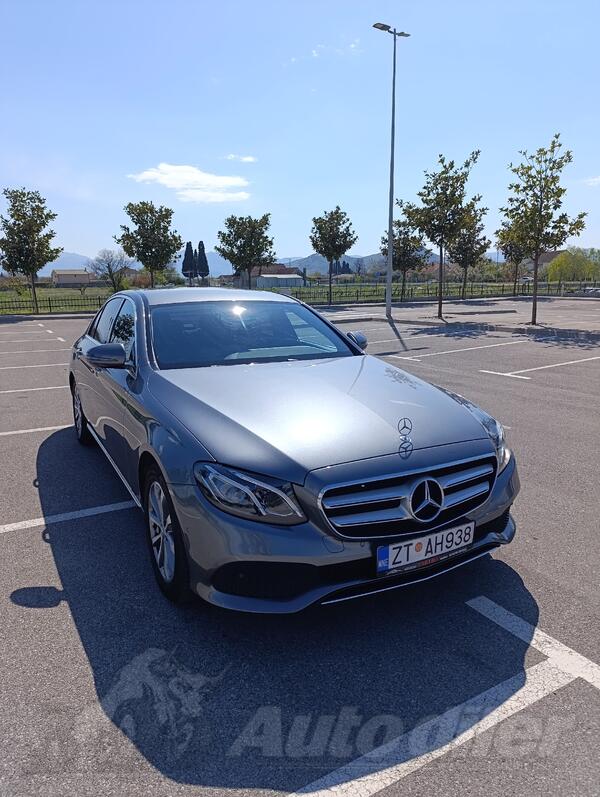 Mercedes Benz - E 220 - 2000