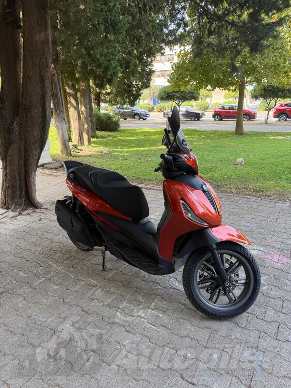 Piaggio - Beverly S 400 HPE