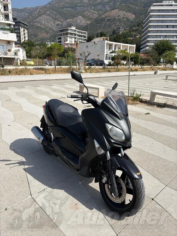 Yamaha - X MAX 250