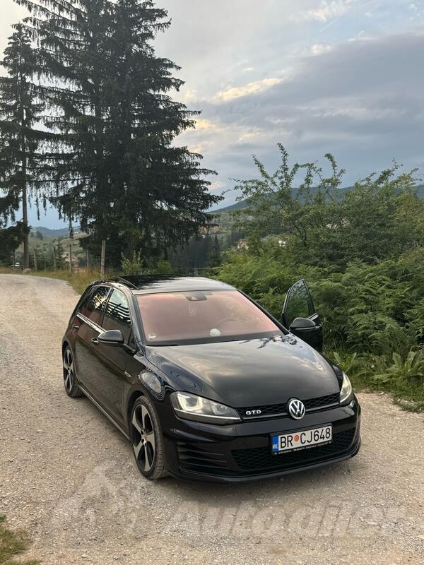 Volkswagen - Golf 7 - 2.0