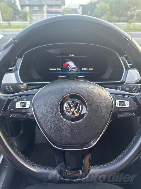 Volkswagen - Passat - 2.0 TDI 4motion rline highline