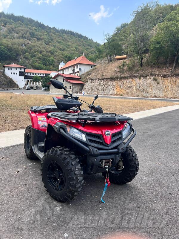 CFMoto - 520l