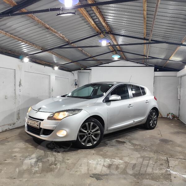 Renault - Megane - 1.6 Benzin