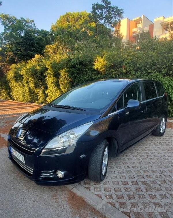 Peugeot - 5008 - 1.6HDI