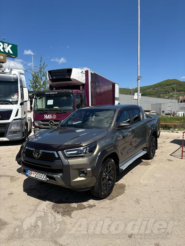 Toyota - Hilux - 2.8
