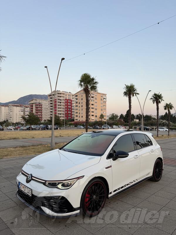 Volkswagen - Golf GTI - 2.0 benzin
