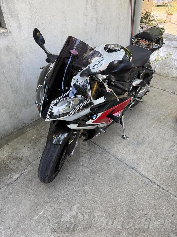 BMW - S1000RR