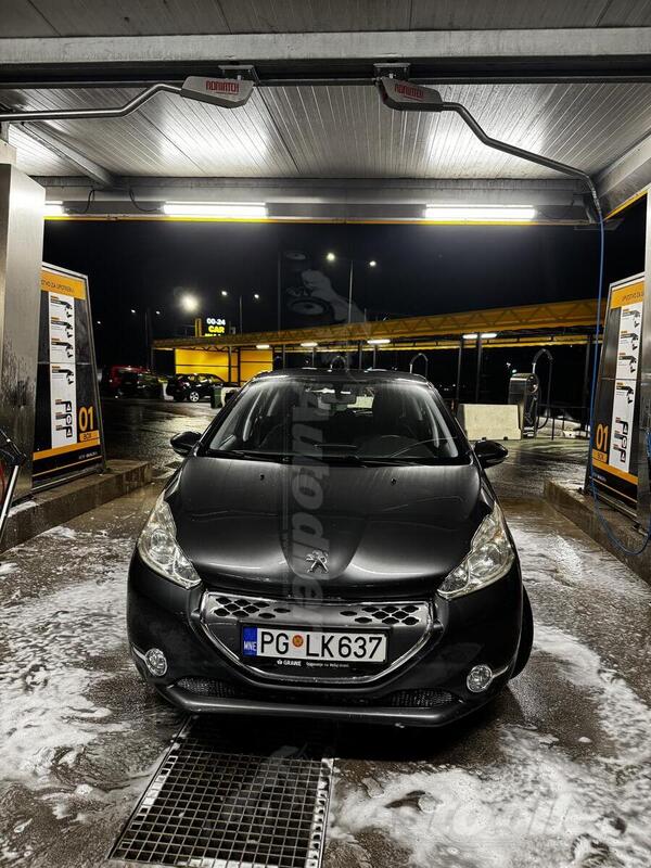 Peugeot - 208 - Peugeot - 208 - 1.4 E-HDI