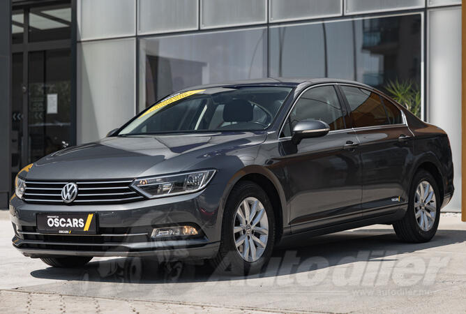 Volkswagen - Passat - 1.6 TDI DSG Comfortline