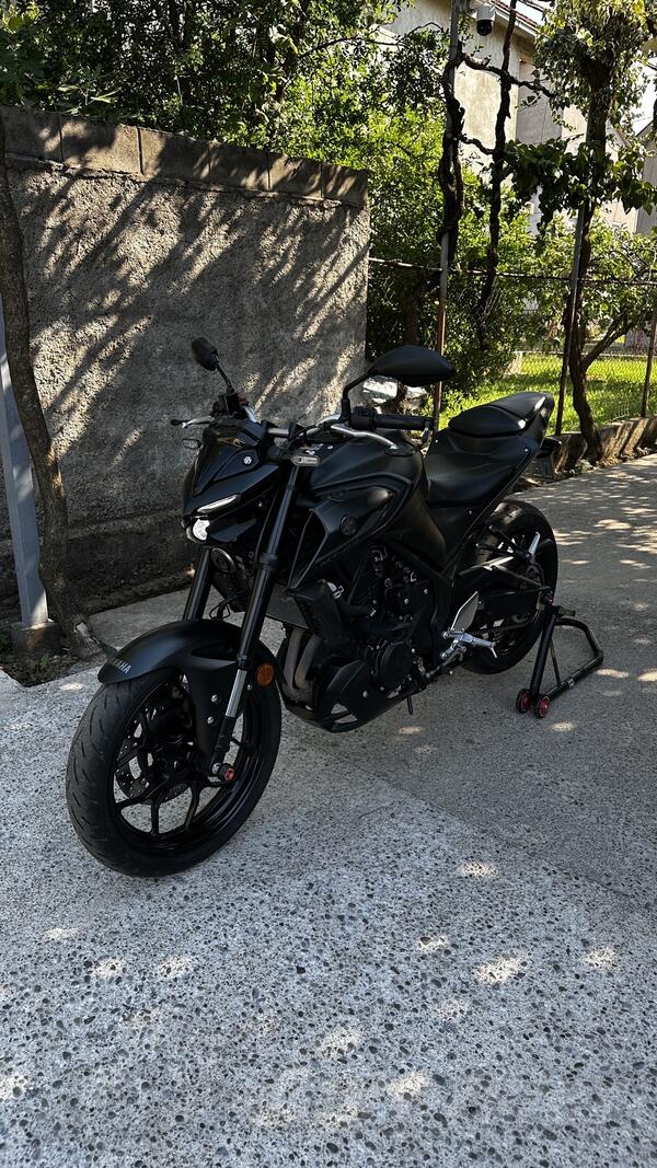 Yamaha - MT03
